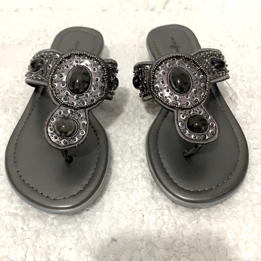 Sandals - Picture 2 of 4